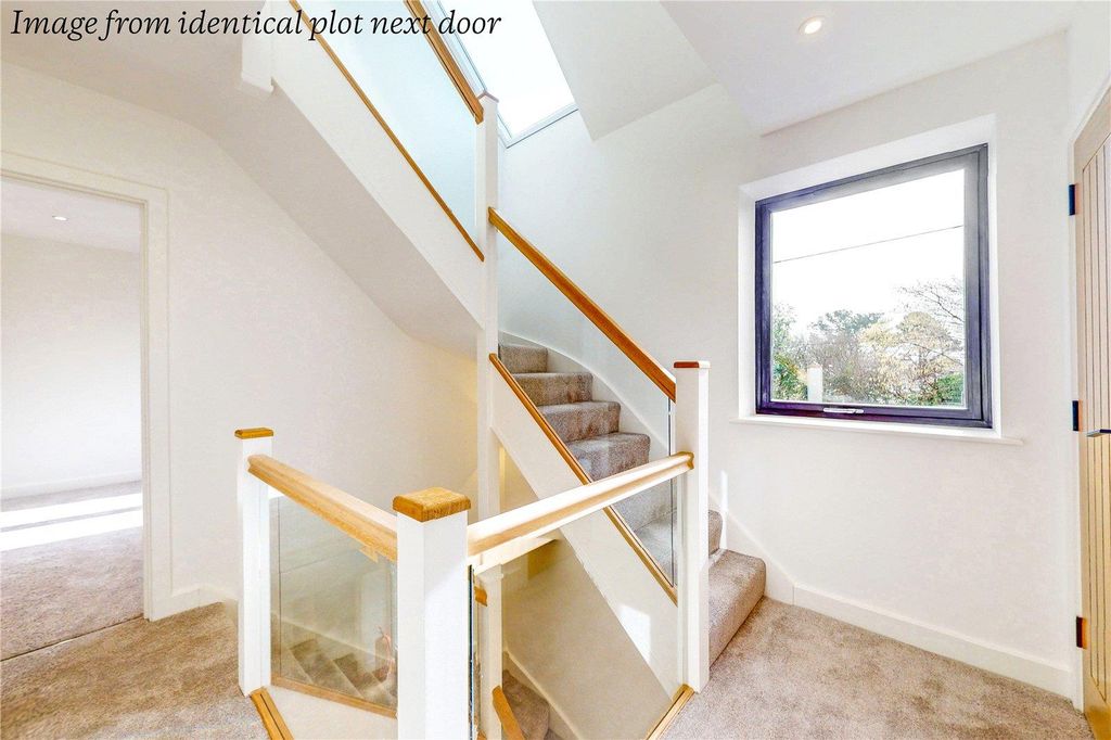 Property photo 3 of 15 Picture No. 07