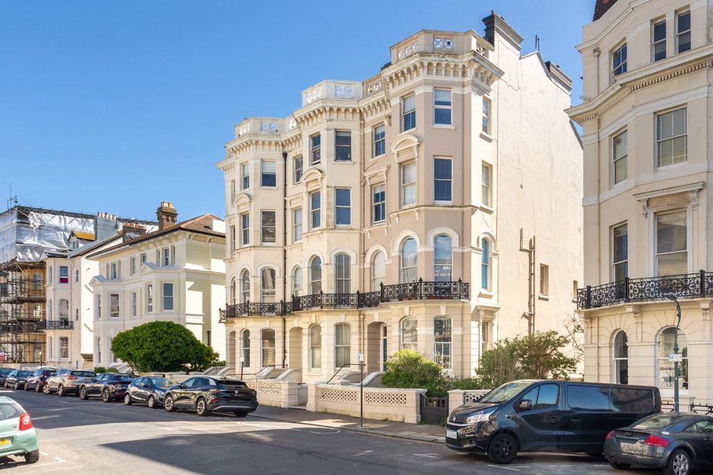 Property photo 1 of 19 St Aubyns-21.Jpg