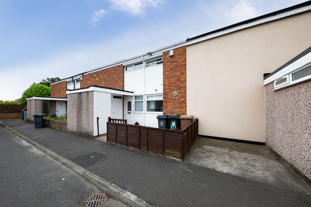 Property photo 1 of 14 External