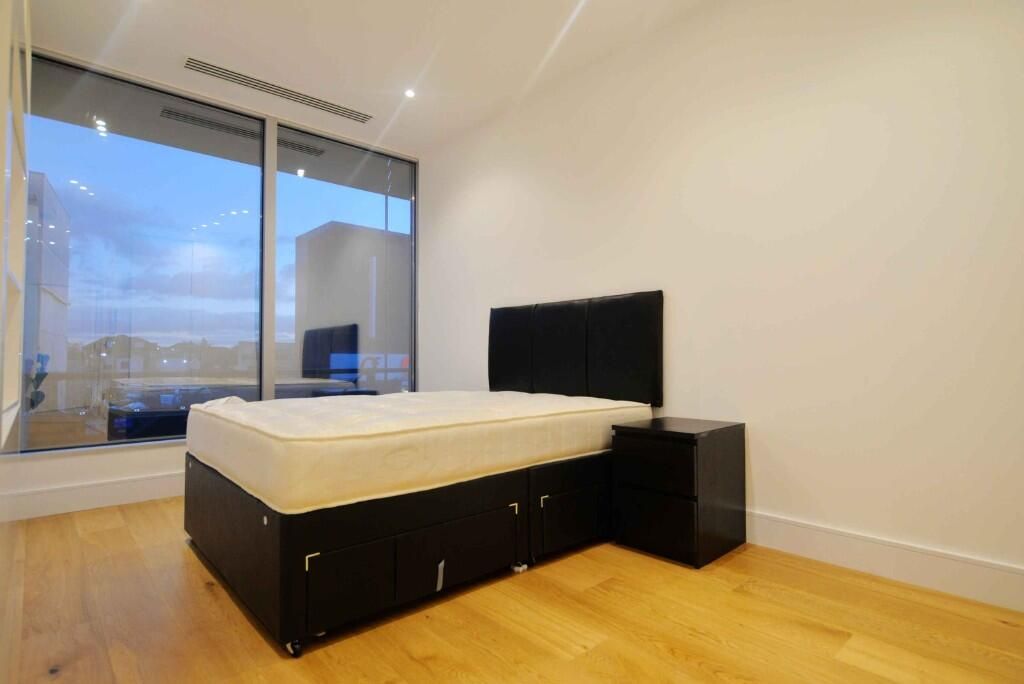 Property photo 3 of 4