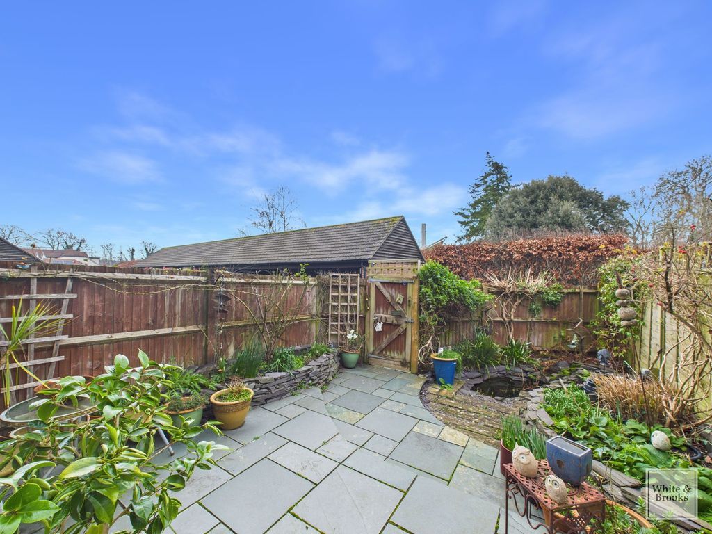 Property photo 3 of 18