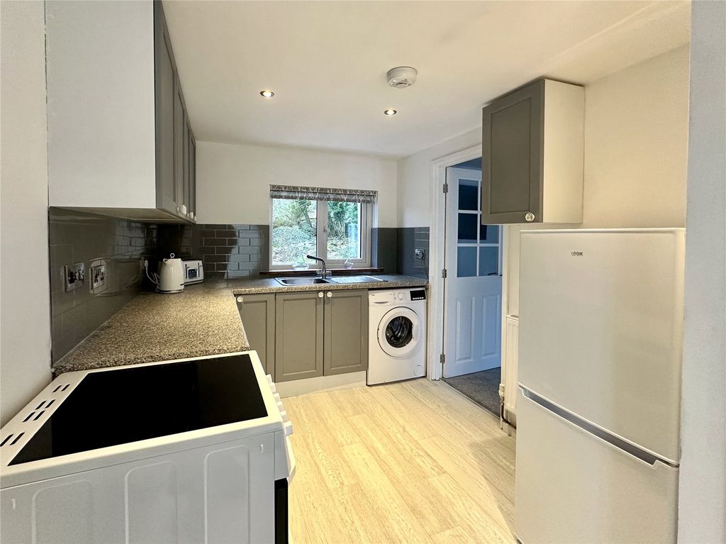 Property photo 3 of 14 Picture No. 02