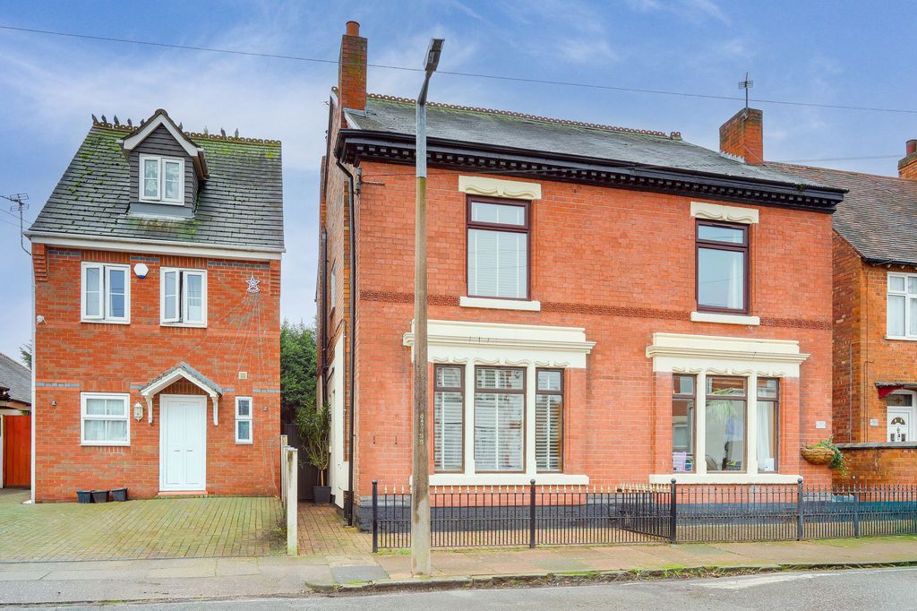 Property photo 1 of 24