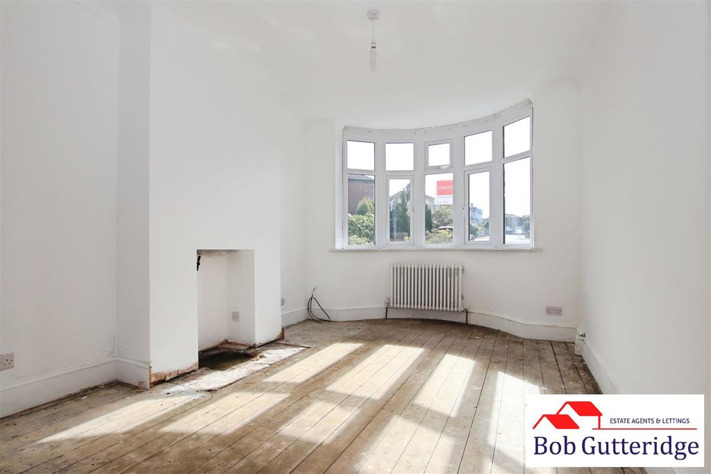 Property photo 3 of 18 Open Plan Lounge/Dining Room