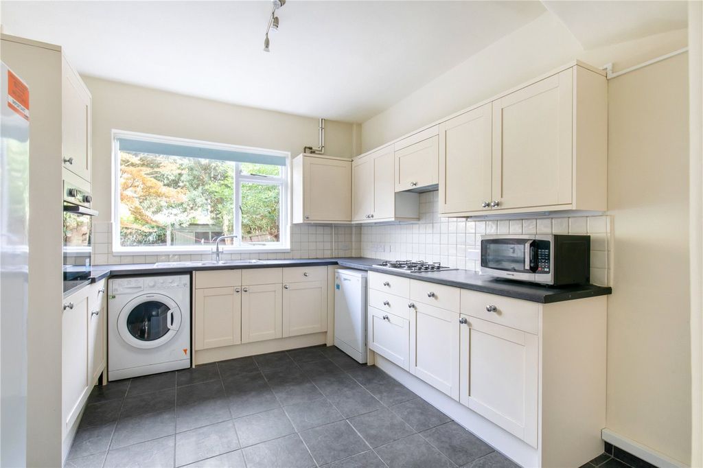 Property photo 3 of 11 Picture No. 39