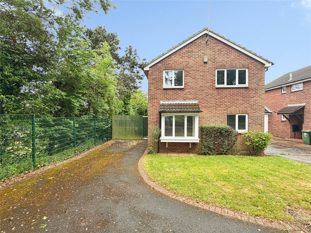 Property photo 2 of 29 Picture No. 17