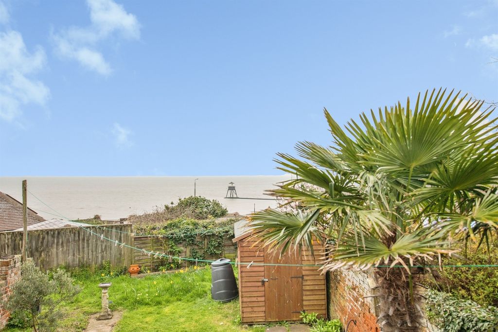 Property photo 1 of 29