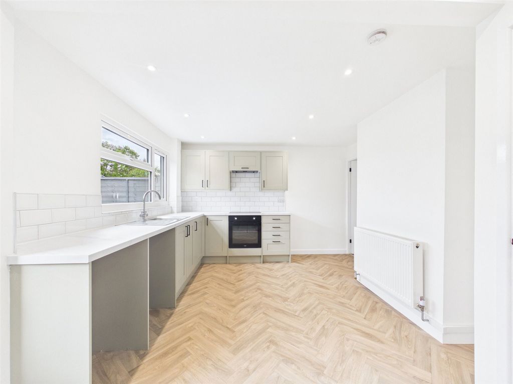Property photo 2 of 11 Picture No. 05