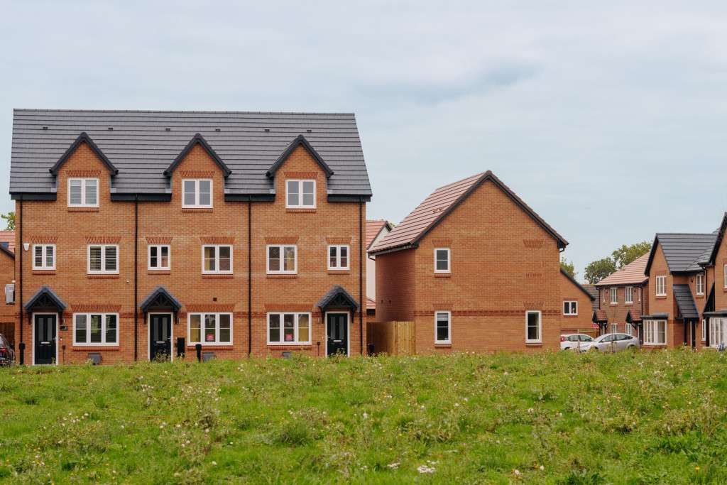 Property photo 2 of 10