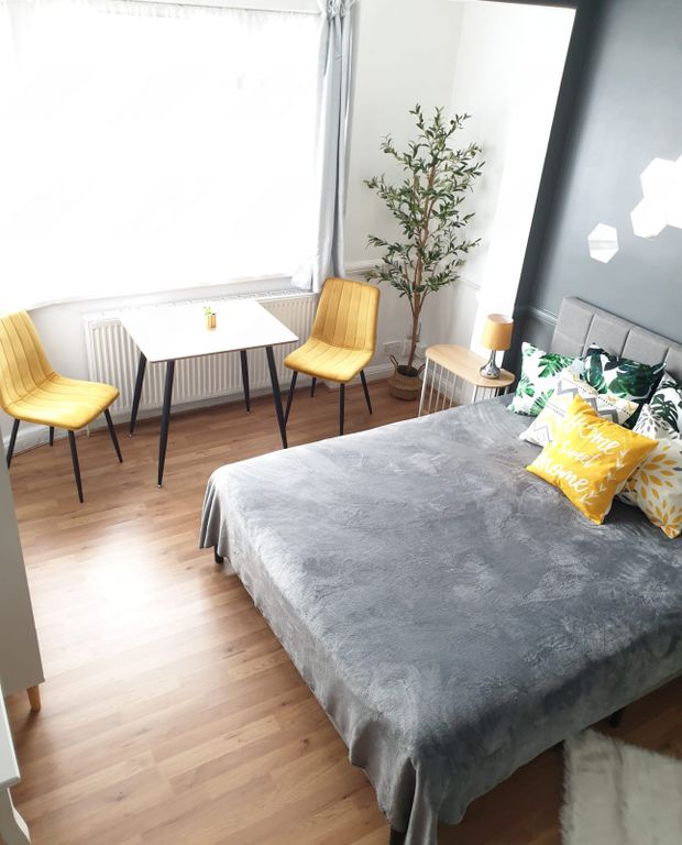 Property photo 2 of 20 Gallery