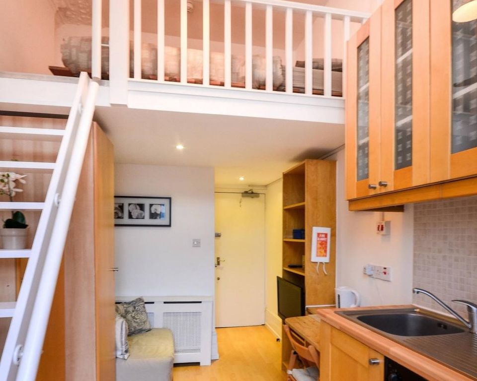 Property photo 3 of 5 Gallery