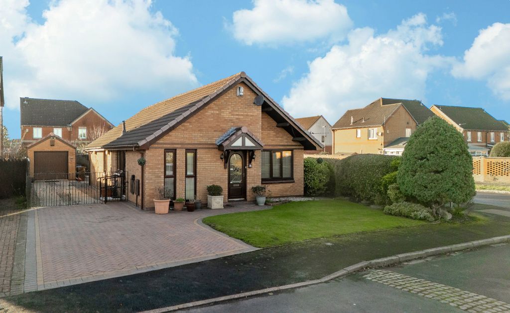 Property photo 1 of 20 Xsdji_20251125220147_0610_D-2-2-2