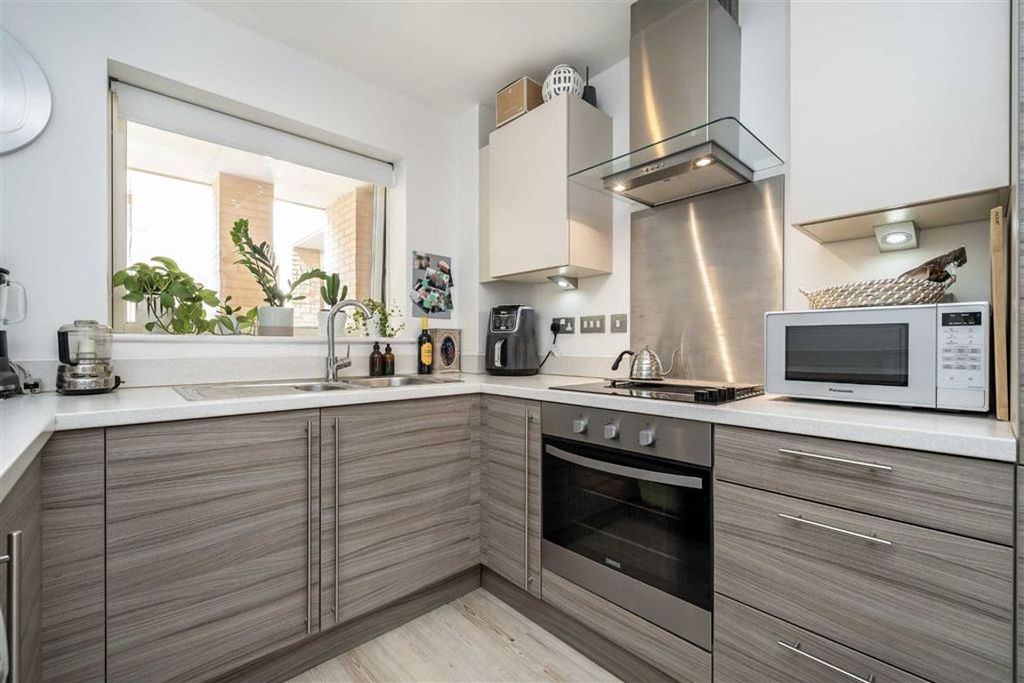 Property photo 3 of 5