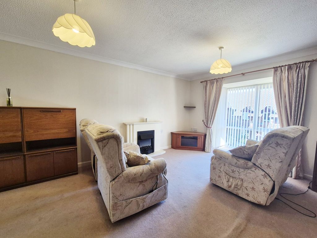 Property photo 2 of 16