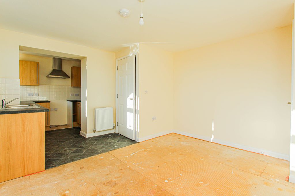 Property photo 2 of 11 Lounge/Dining Room