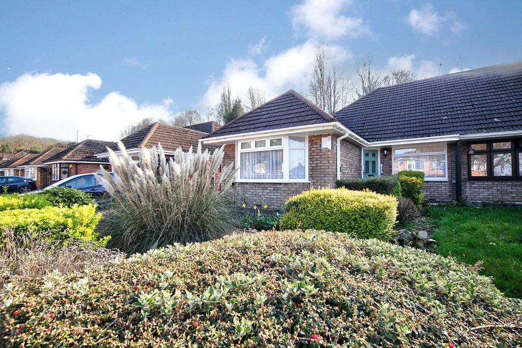 Property photo 1 of 18 4959700