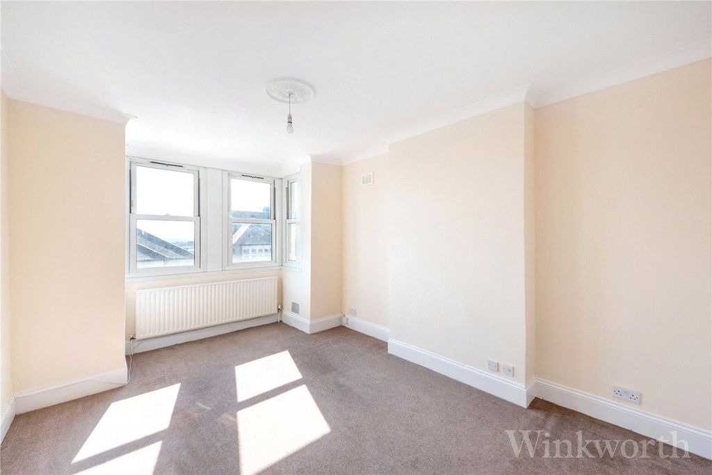 Property photo 3 of 10 Picture No. 03