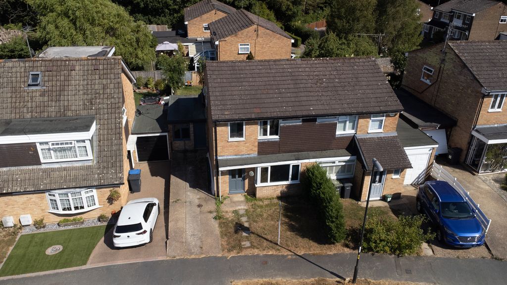 Property photo 2 of 29