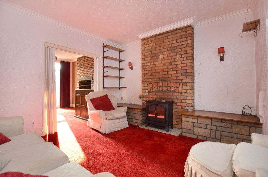 Property photo 2 of 13