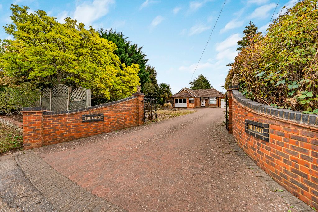 Property photo 1 of 21