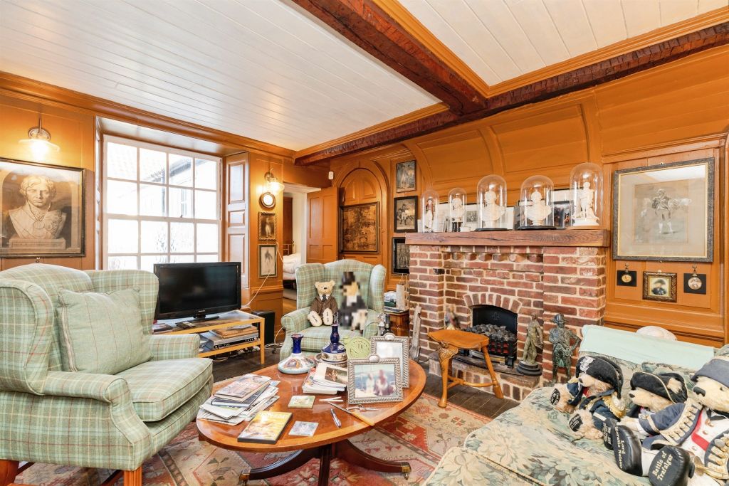 Property photo 2 of 20