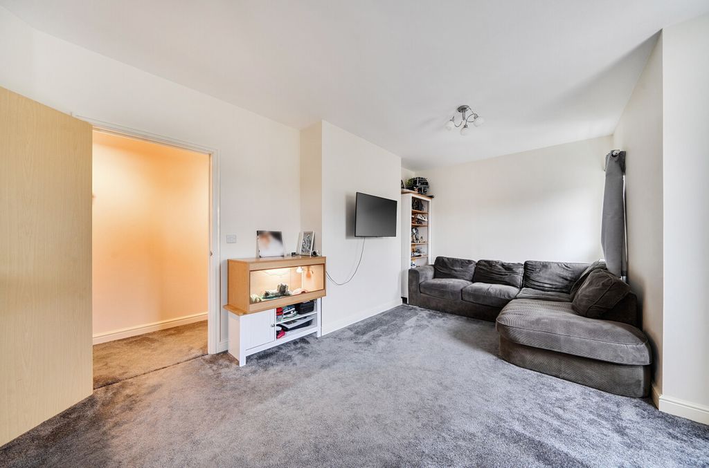 Property photo 3 of 22 1423608-19-69Aac7...