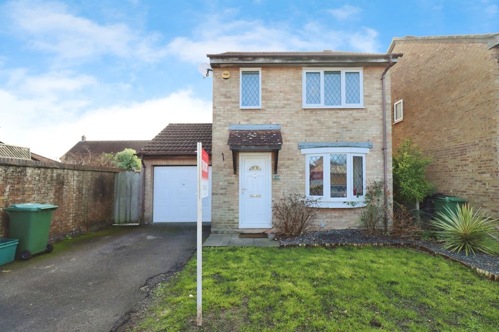 Property photo 1 of 19 Front