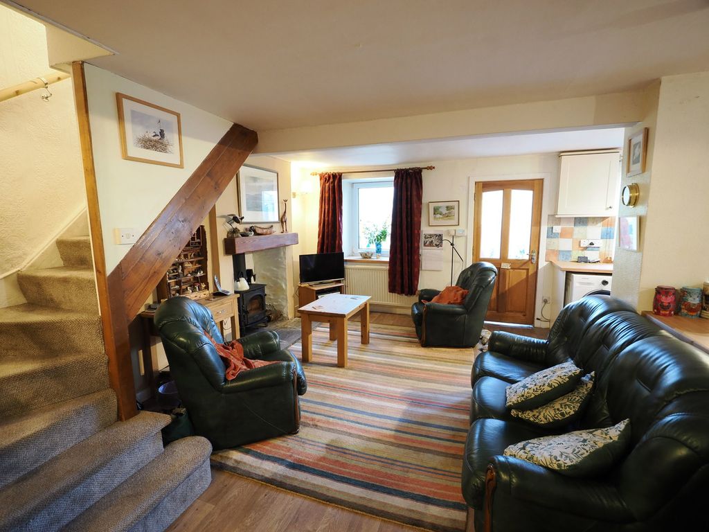 Property photo 3 of 45