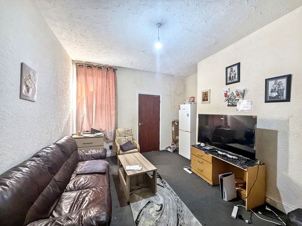 Property photo 2 of 3