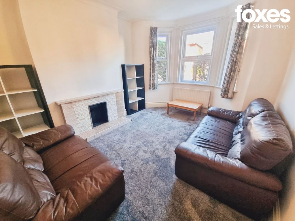 Property photo 3 of 14 5160983