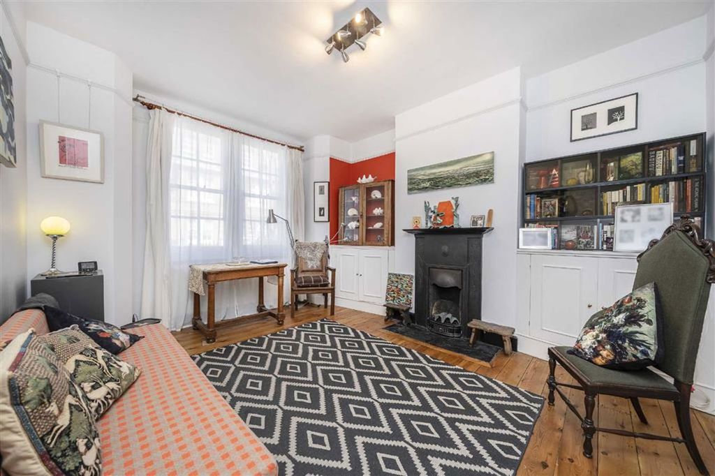 Property photo 2 of 12