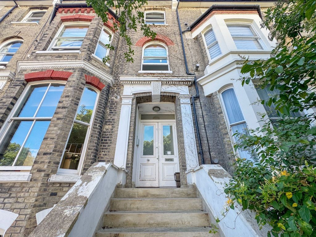Property photo 1 of 2