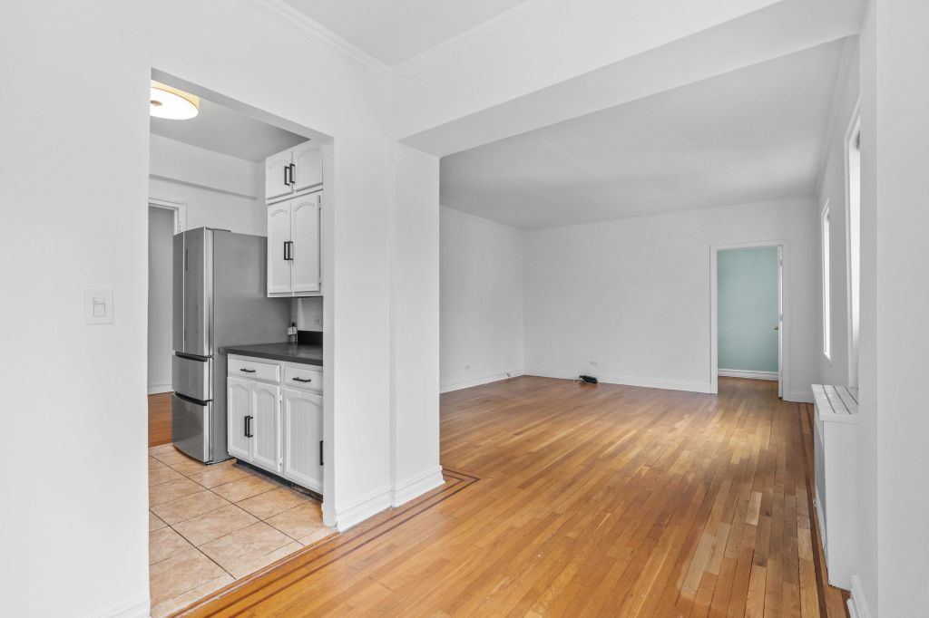 Property photo 3 of 10 <Alttext/>