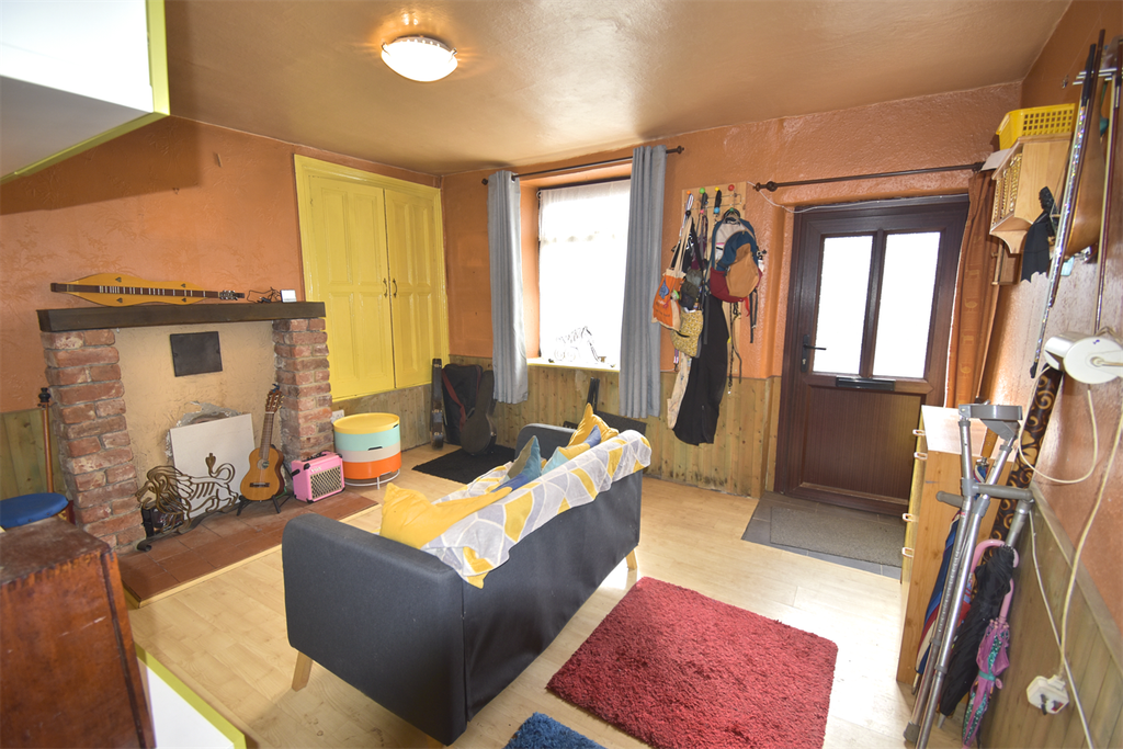 Property photo 2 of 11 Sitting Room