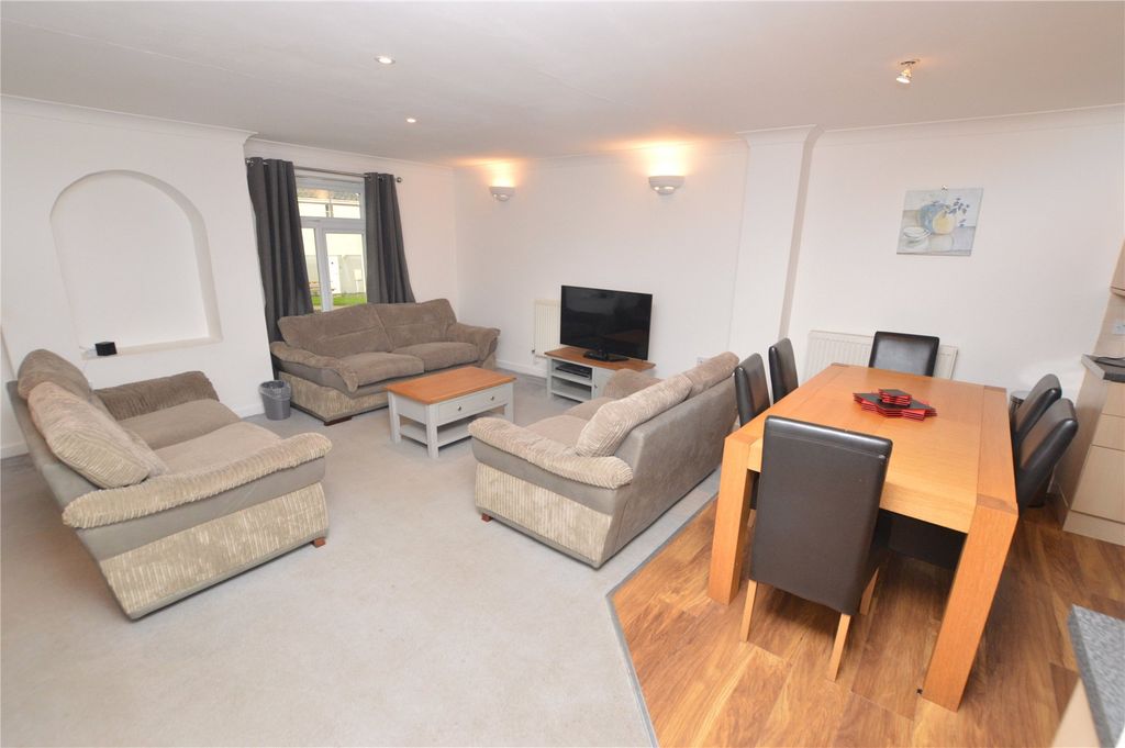 Property photo 2 of 10 Picture No. 08