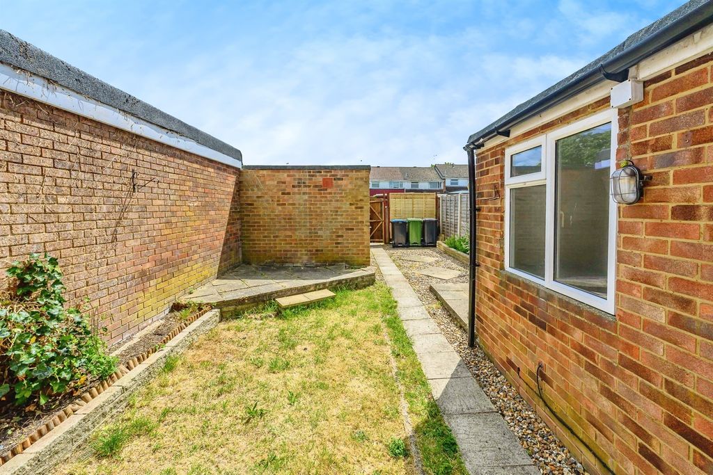 Property photo 3 of 19