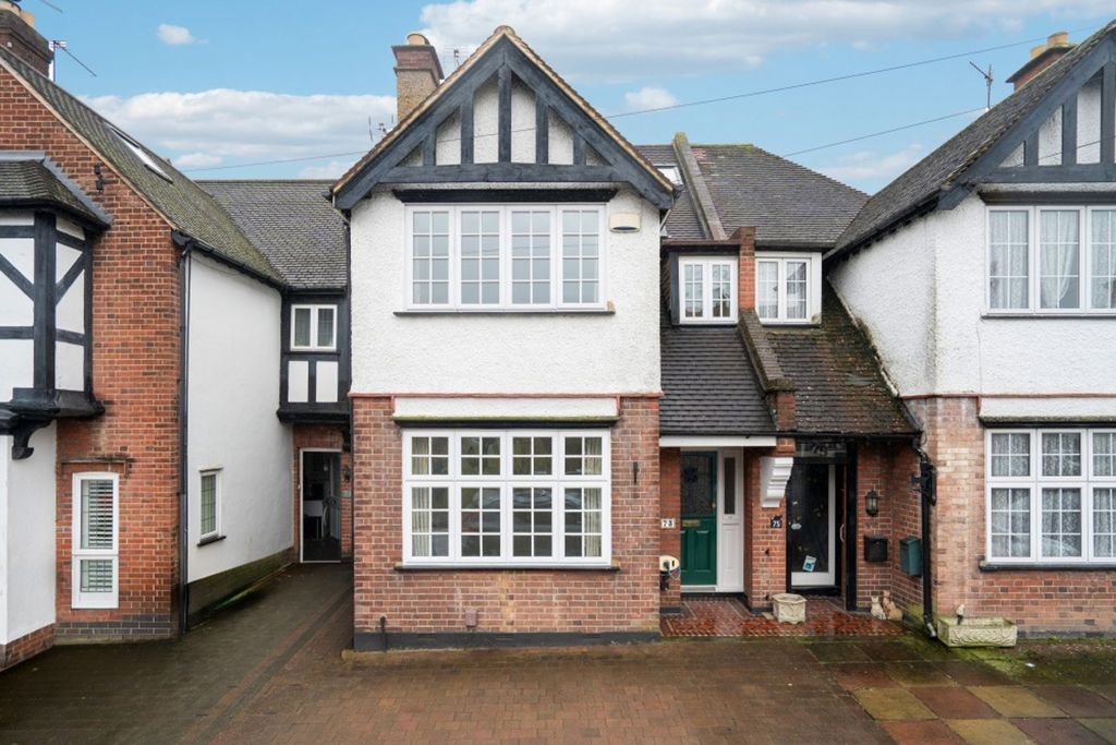 Property photo 1 of 24