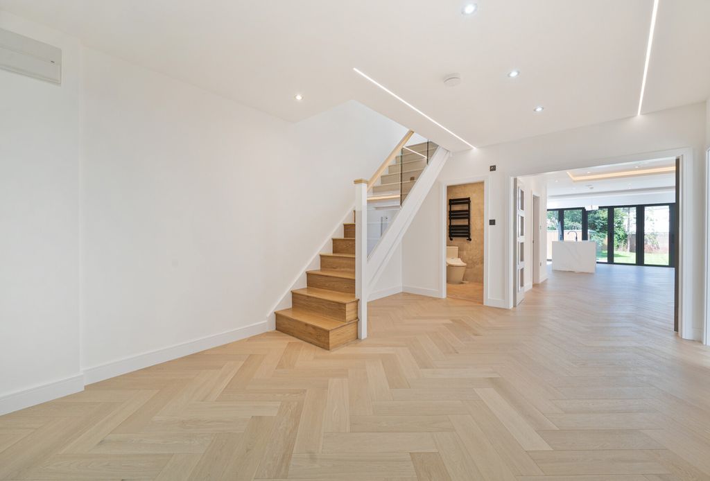 Property photo 3 of 22 1471504-82-6A314c...