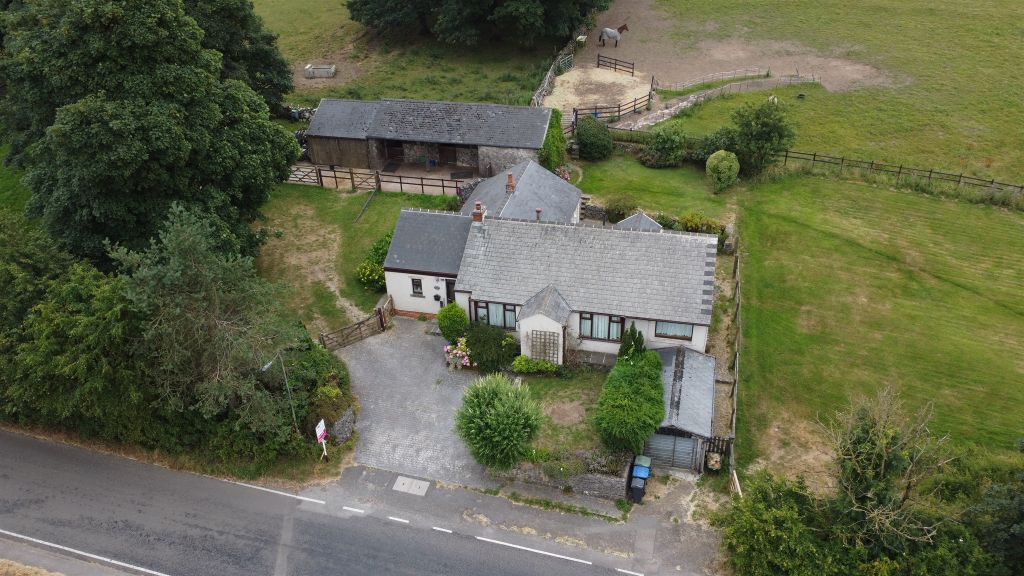 Property photo 2 of 29