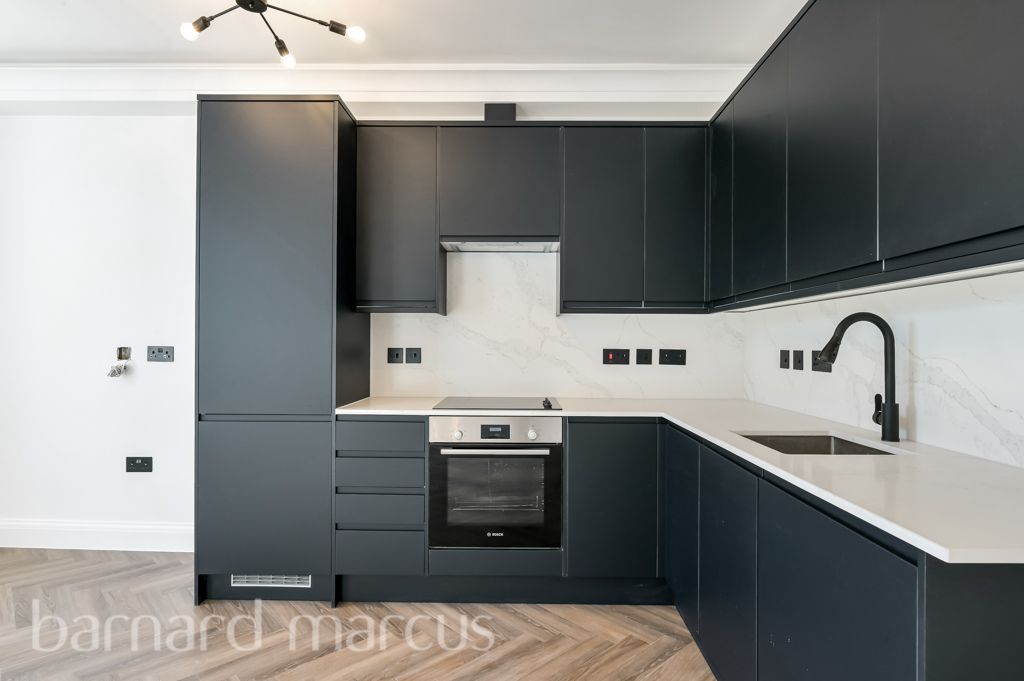 Property photo 1 of 8 Kitchen