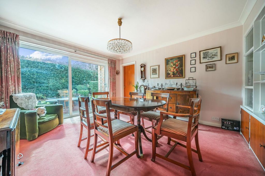 Property photo 3 of 16 Picture 3