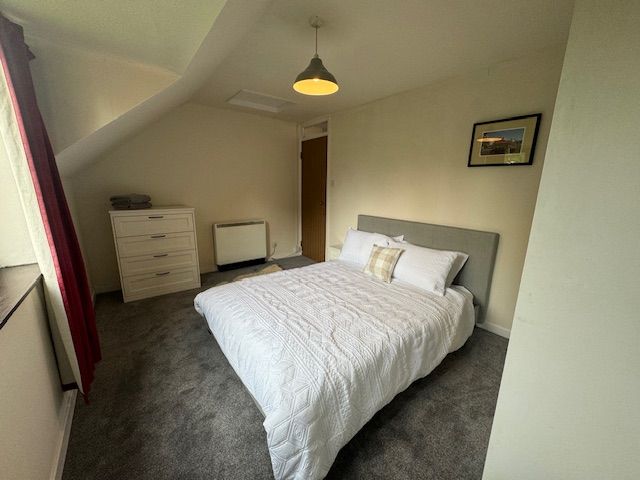 Property photo 3 of 6 Bedroom 1