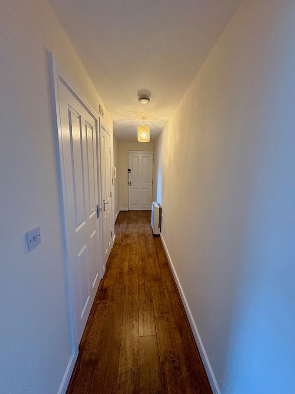 Property photo 3 of 9 15Aac7Ca-6Fe5-4023-B184-E83Dbe87Ebe1