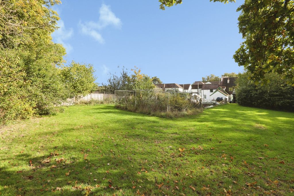 Property photo 2 of 24 Pbox-Img.Jpg
