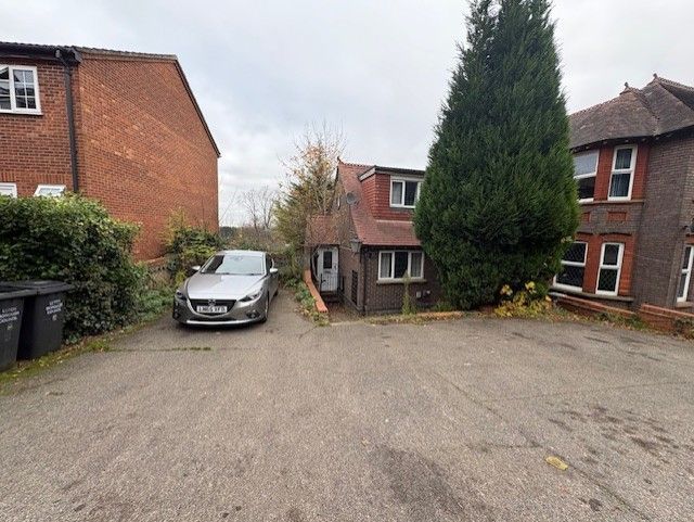 Property photo 1 of 6