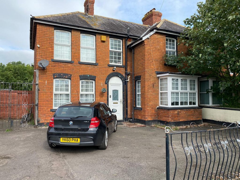 Property photo 1 of 4 Cover