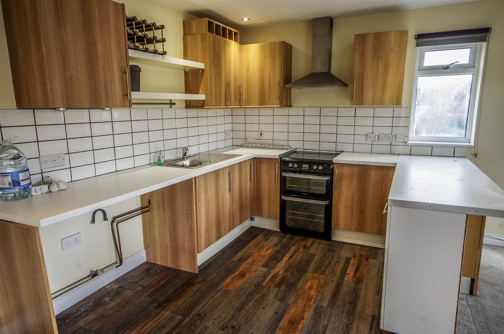 Property photo 3 of 8 2-Imgp2319.Jpg