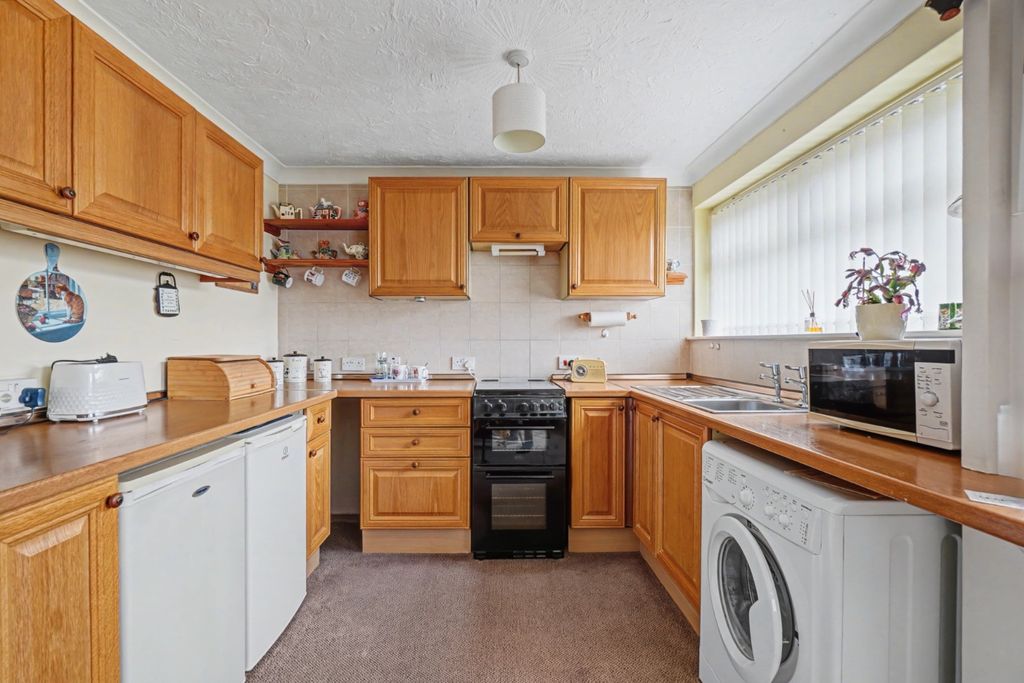 Property photo 3 of 15 4836416