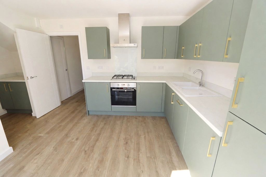 Property photo 3 of 10 Picture No. 06