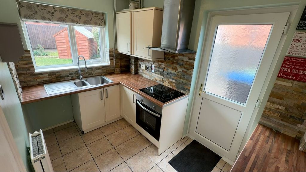 Property photo 3 of 16